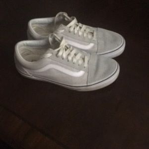 Women’s size 7 men’s size 5.5